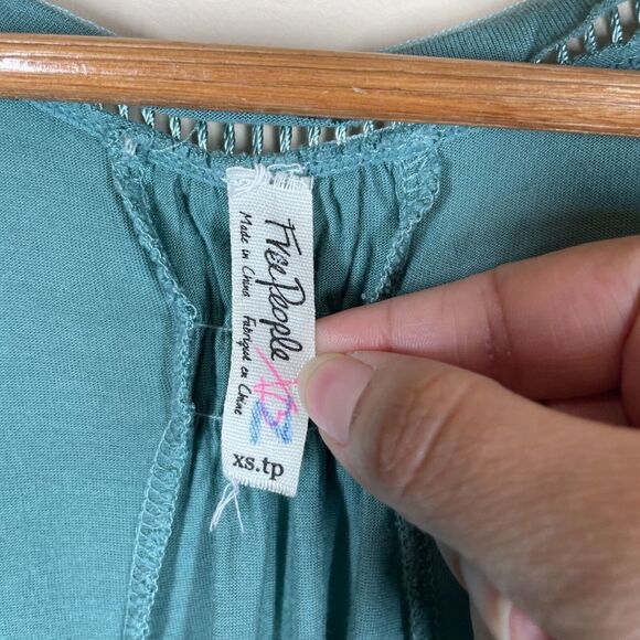 Free People Into the Night Green Tiered Short Sleeve Tee Size XS Oversized - Picture 5 of 10